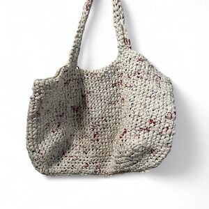 UPCYCLED MEDIUM SIZE‎ BAG MADE OF SHOPPING BAGS